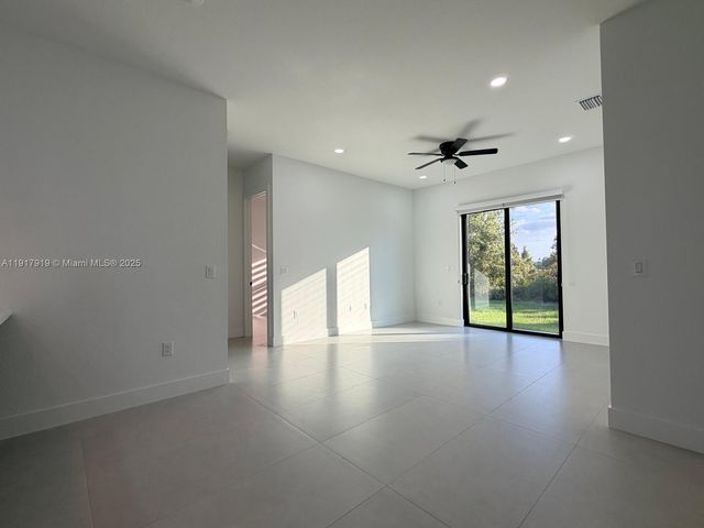 1144 Mobley ST E, Lehigh Acres, FL 33974