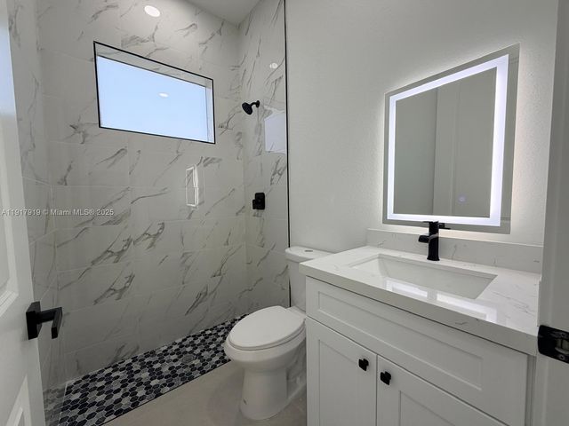 1144 Mobley ST E, Lehigh Acres, FL 33974