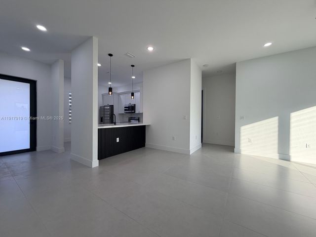 1144 Mobley ST E, Lehigh Acres, FL 33974