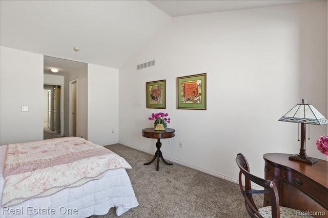 460 Golf Villa Drive 9, Oxford Charter Township, MI 48371