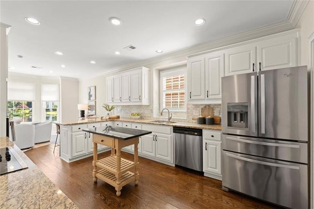 4200 Brookside Lane, Roswell, GA 30076