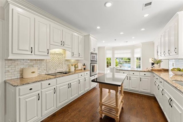 4200 Brookside Lane, Roswell, GA 30076