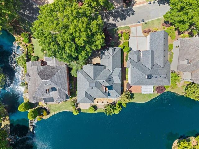 4200 Brookside Lane, Roswell, GA 30076