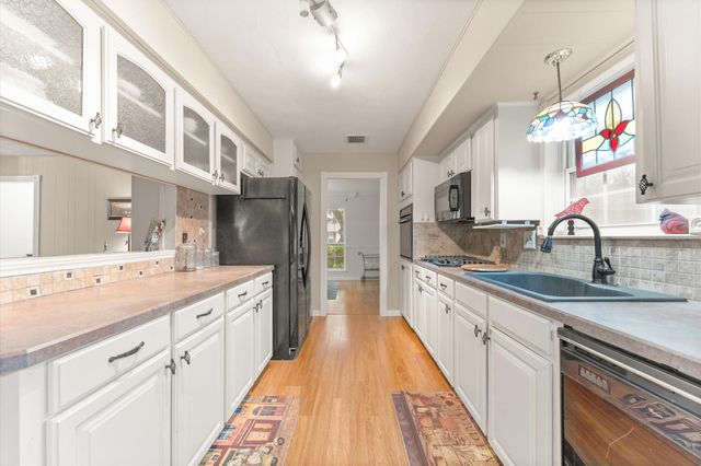 12502 Maxim Drive, Houston, TX 77065