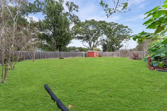 12502 Maxim Drive, Houston, TX 77065