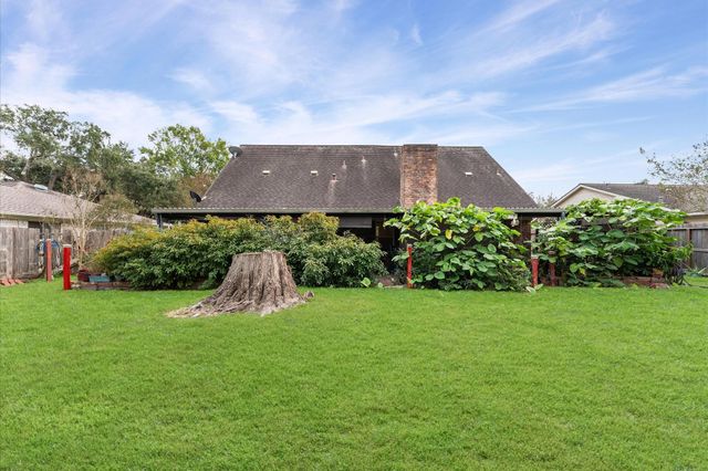 12502 Maxim Drive, Houston, TX 77065