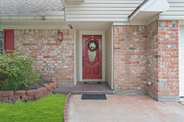 12502 Maxim Drive, Houston, TX 77065