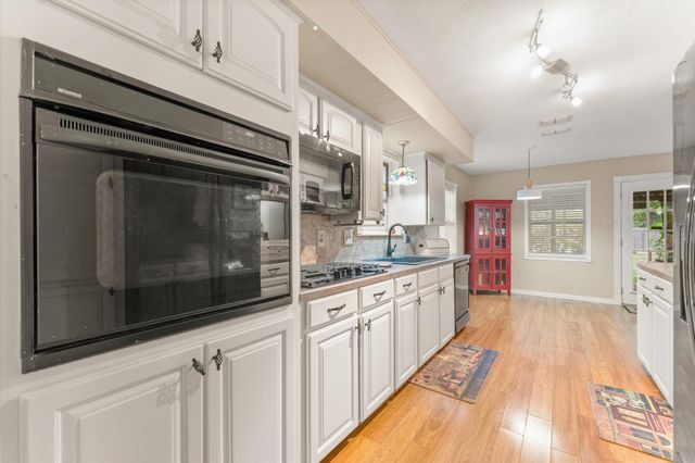 12502 Maxim Drive, Houston, TX 77065