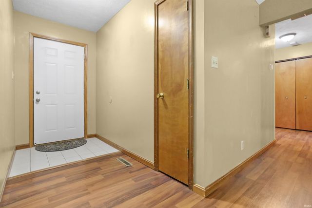 6188 Yosemite Drive, Newburgh, IN 46730