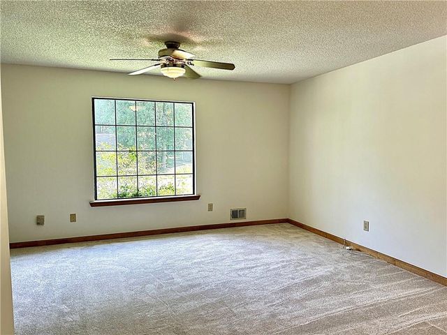 305 Westwood Court, Dallas, GA 30132