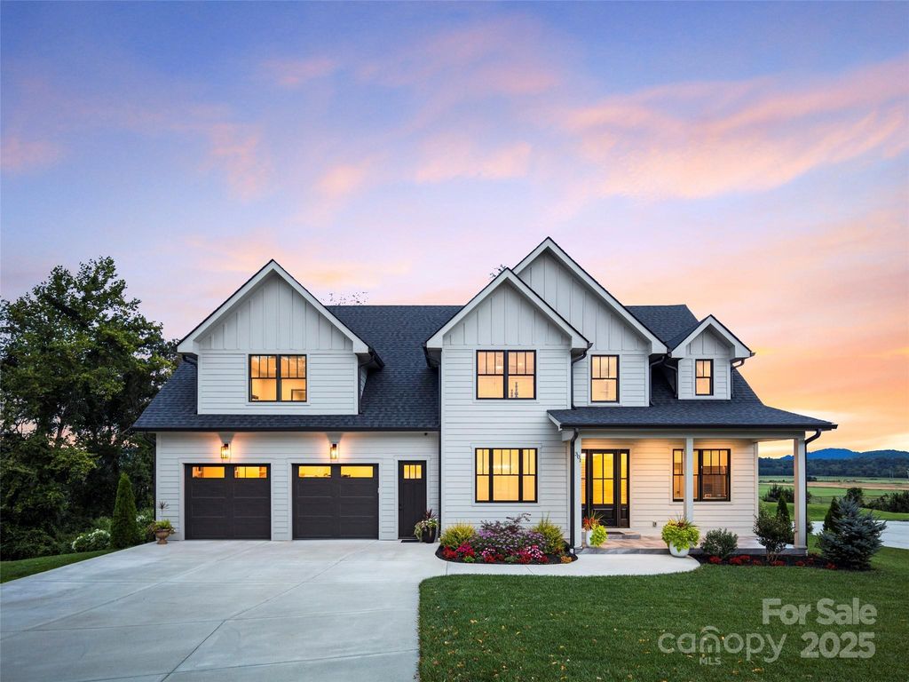 301 Rockbridge Road, Mills River, NC 28759