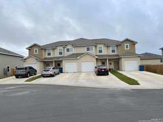 8406 Flika Hls Unit 4, Selma, TX 78154