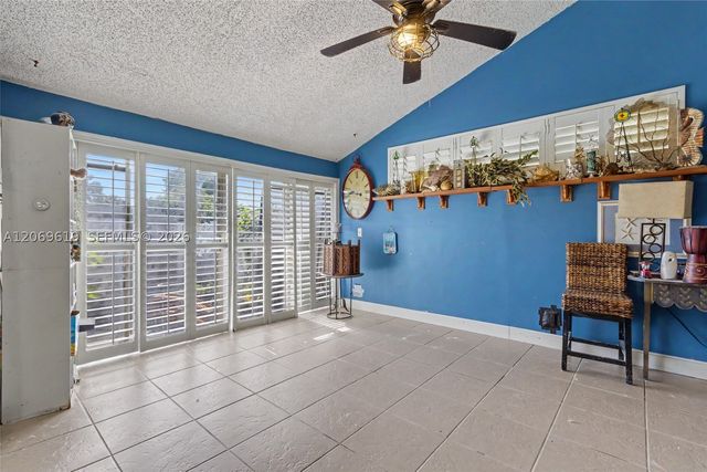 5510 S Lakewood Cir S A, Margate, FL 33063
