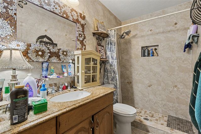 5510 S Lakewood Cir S A, Margate, FL 33063