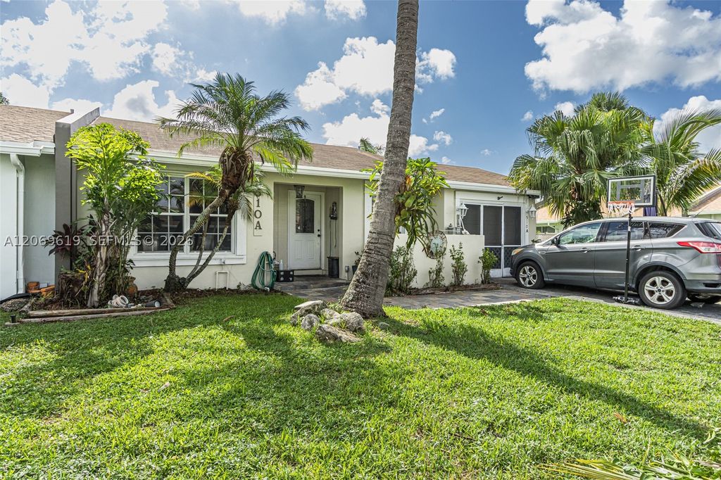 5510 S Lakewood Cir S A, Margate, FL 33063