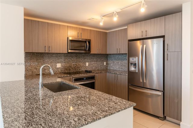 5350 NW 84th Ave 1001, Doral, FL 33166