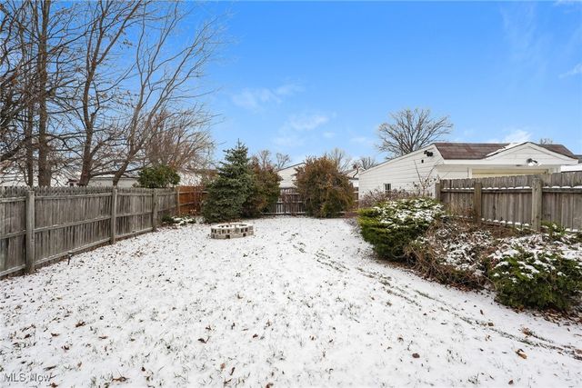 19707 Pawnee Avenue, Cleveland, OH 44119