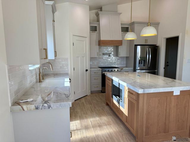 10791 E 46 Pl, Yuma, AZ 85367