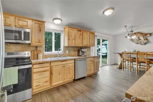 18708 229th Avenue E, Orting, WA 98360