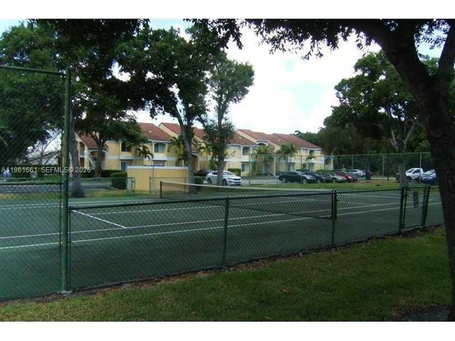 2642 NW 33rd Street 1905, Oakland Park, FL 33309