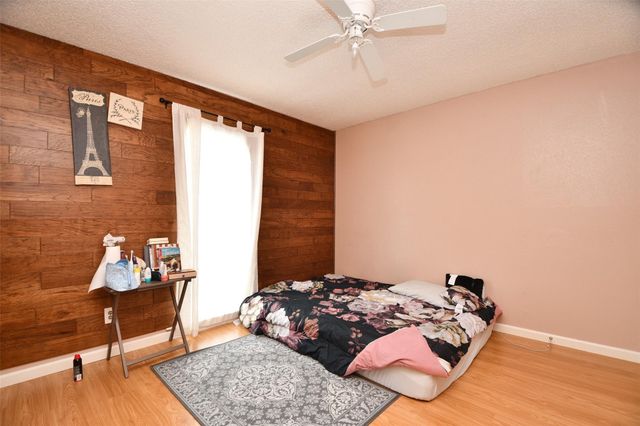 7797 Cook Road, Houston, TX 77072