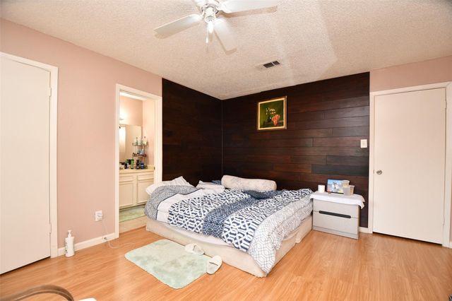 7797 Cook Road, Houston, TX 77072