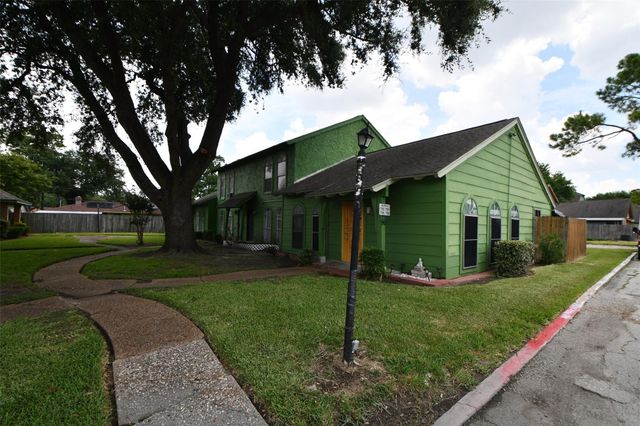 7797 Cook Road, Houston, TX 77072