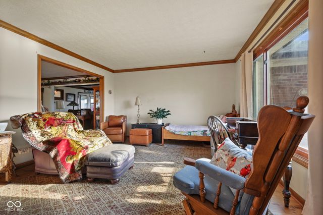 2496 S Sunrise Drive, New Palestine, IN 46163