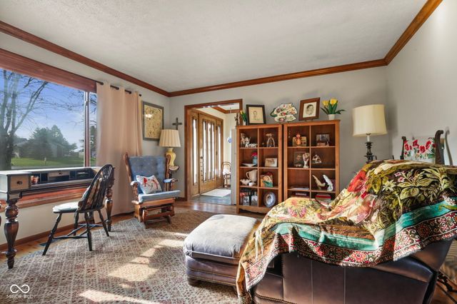 2496 S Sunrise Drive, New Palestine, IN 46163