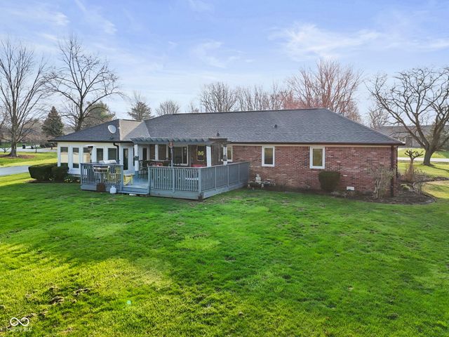 2496 S Sunrise Drive, New Palestine, IN 46163