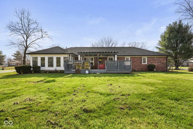 2496 S Sunrise Drive, New Palestine, IN 46163