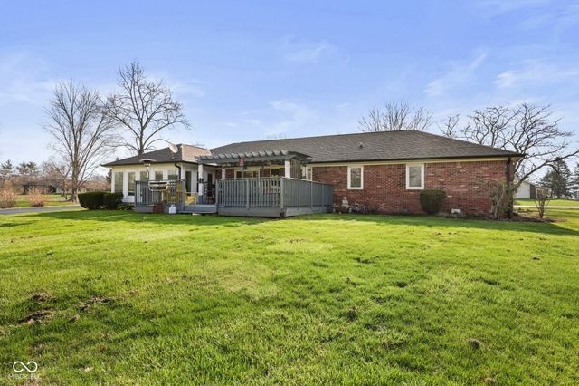 2496 S Sunrise Drive, New Palestine, IN 46163