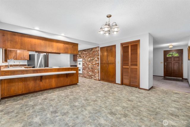 5815 7th Avenue SE, Lacey, WA 98503