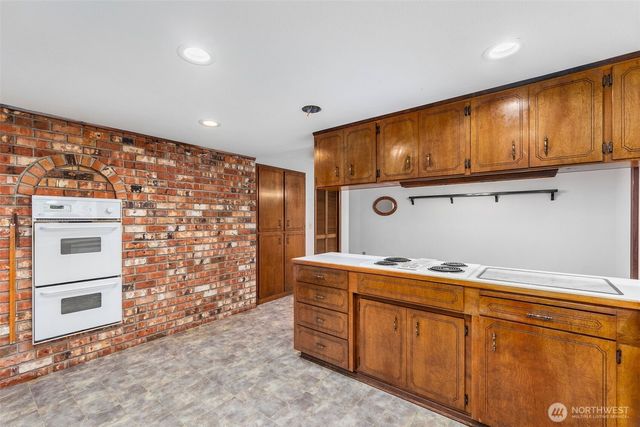 5815 7th Avenue SE, Lacey, WA 98503