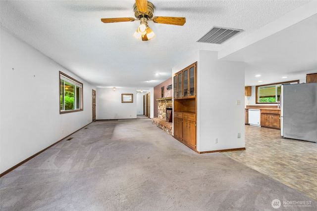 5815 7th Avenue SE, Lacey, WA 98503