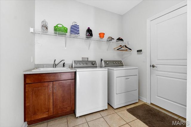 21 Old Belle Monte Road, Chesterfield, MO 63017