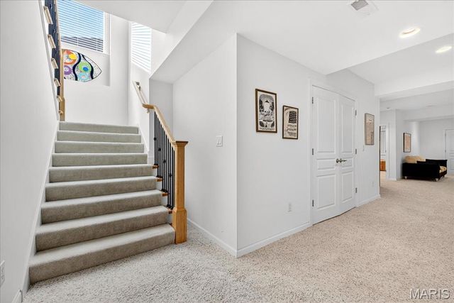 21 Old Belle Monte Road, Chesterfield, MO 63017