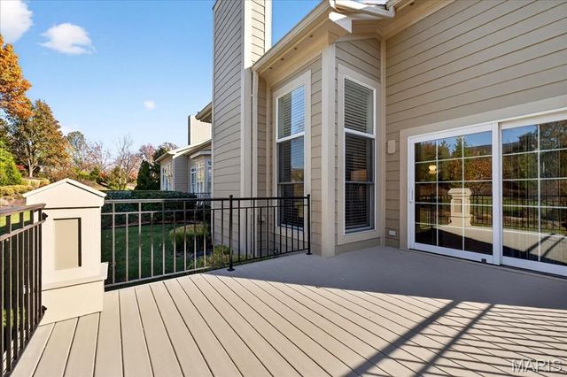 21 Old Belle Monte Road, Chesterfield, MO 63017