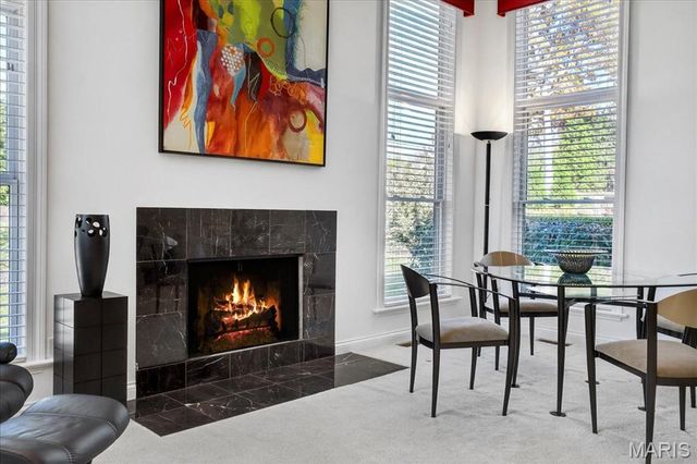 21 Old Belle Monte Road, Chesterfield, MO 63017