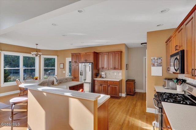 56 Schuurman Road, Schodack, NY 12033