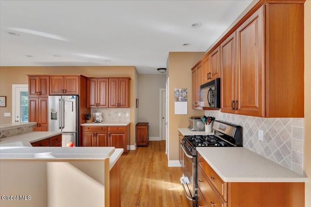 56 Schuurman Road, Schodack, NY 12033