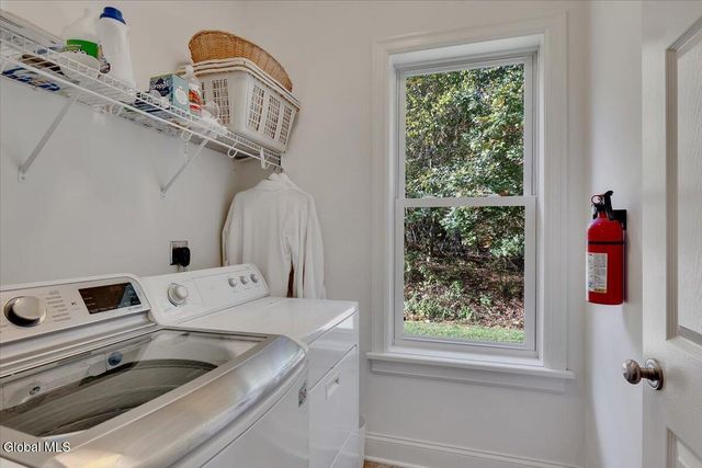 56 Schuurman Road, Schodack, NY 12033