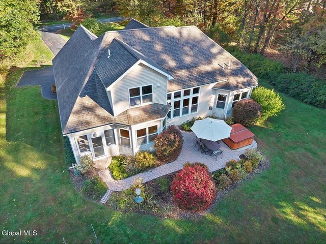 56 Schuurman Road, Schodack, NY 12033