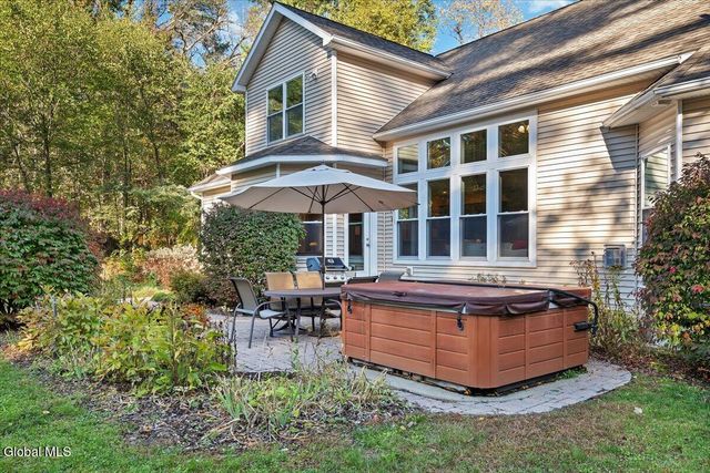 56 Schuurman Road, Schodack, NY 12033