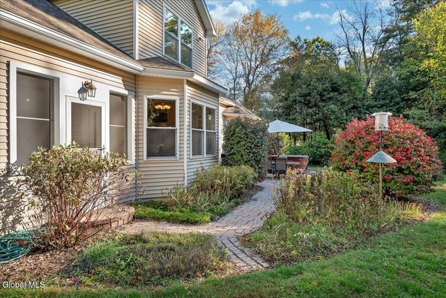 56 Schuurman Road, Schodack, NY 12033