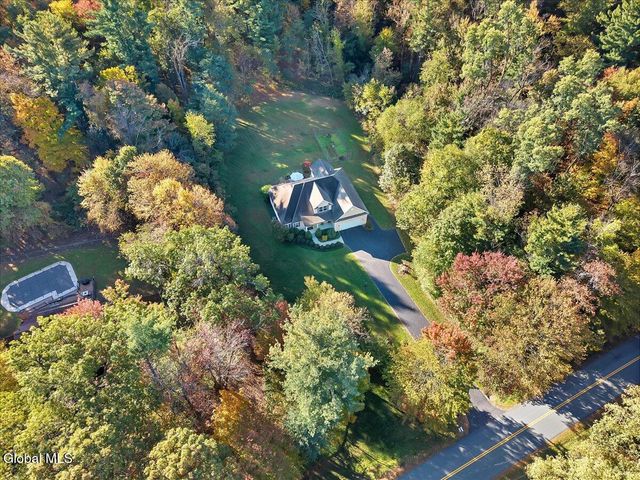 56 Schuurman Road, Schodack, NY 12033