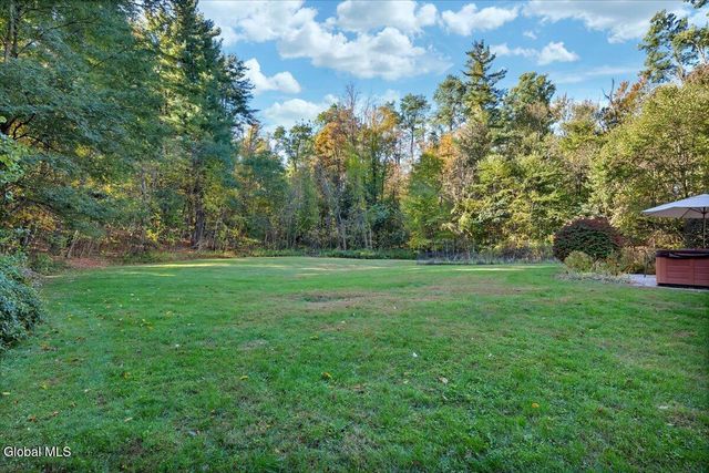 56 Schuurman Road, Schodack, NY 12033