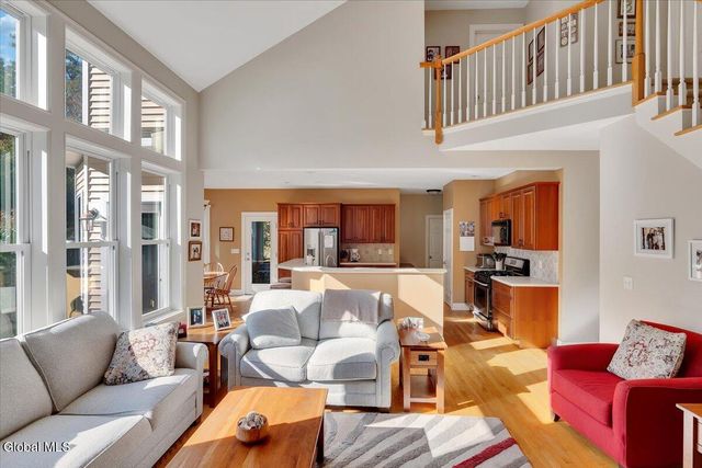 56 Schuurman Road, Schodack, NY 12033