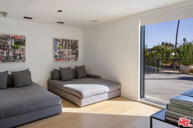 913 Milwood Avenue, Venice (los Angeles), CA 90291