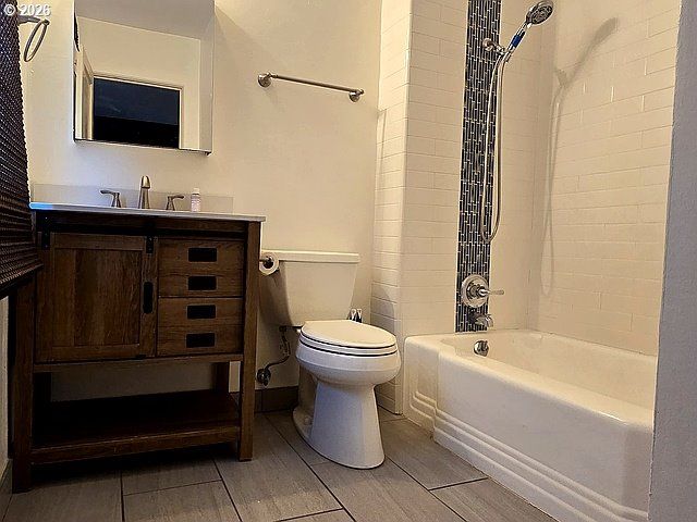 1708 Ne 67TH Ave, Portland, OR 97213